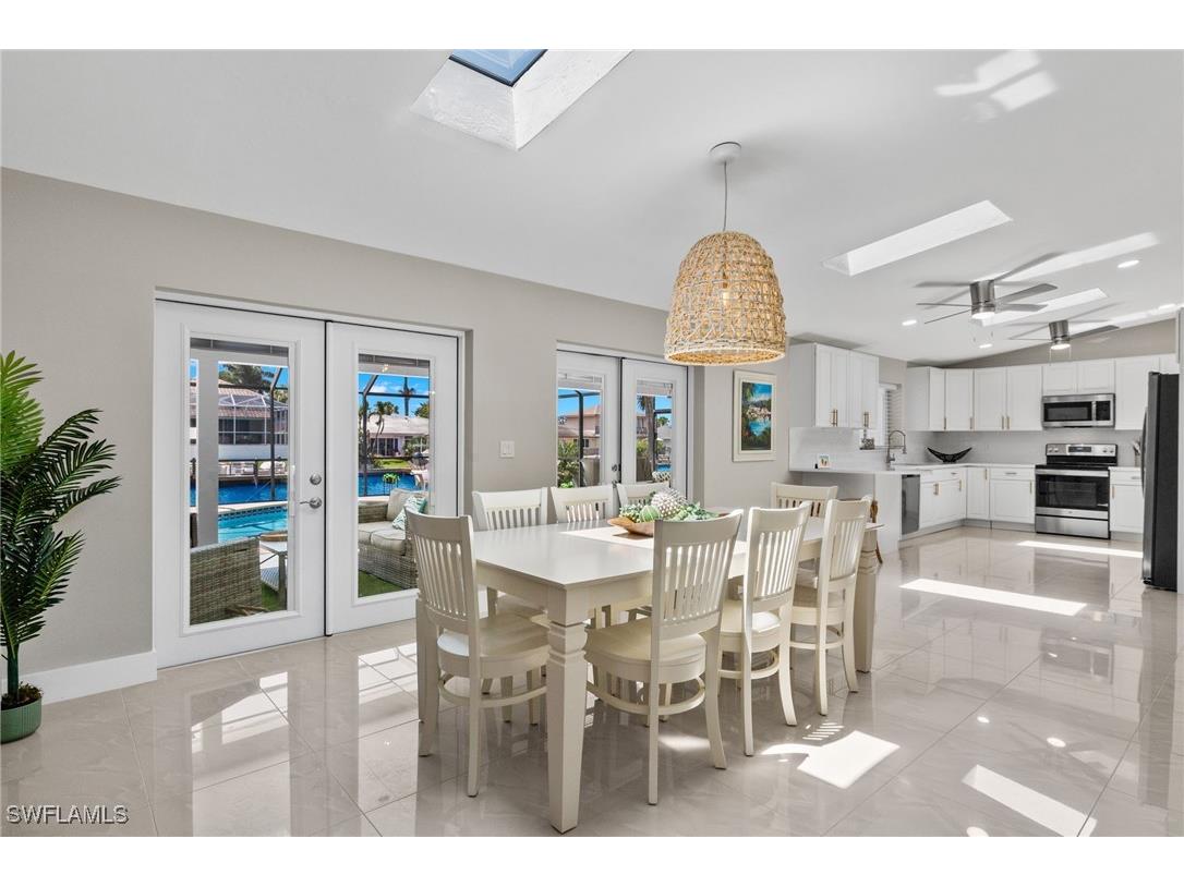 482 Tradewinds Avenue Naples FL 34108 225067012 image8