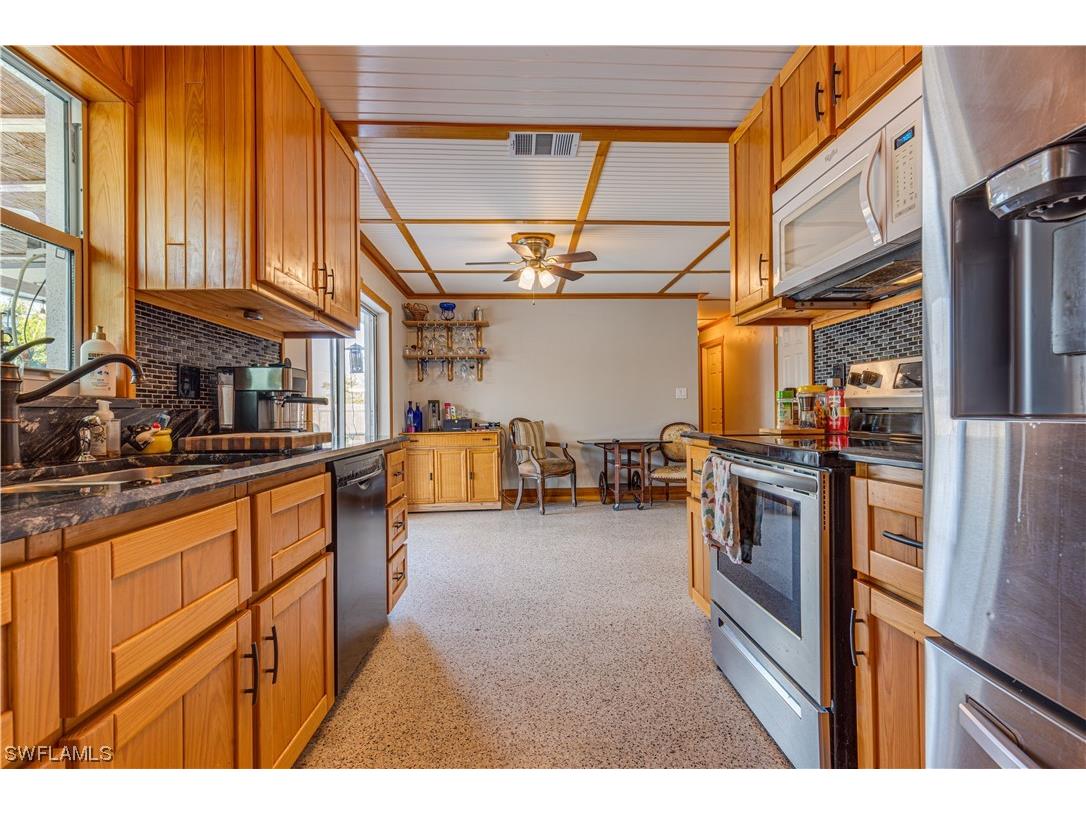 4821 Barcelona Circle Naples FL 34112 223030090 image1