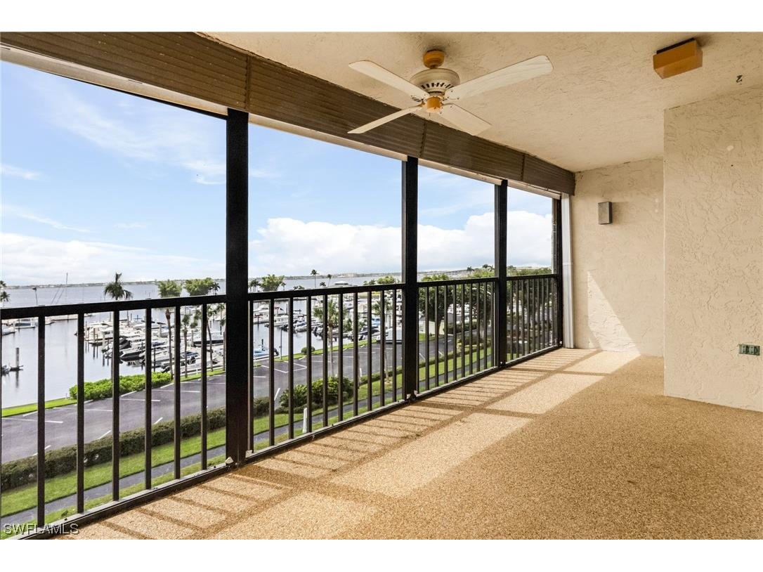 4821 S Landings Drive #403 Fort Myers FL 33919 223061226 image1