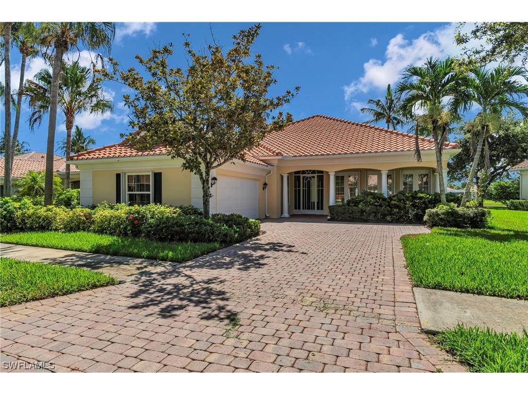 4822 Martinique Way Naples FL 34119 223053327 image1
