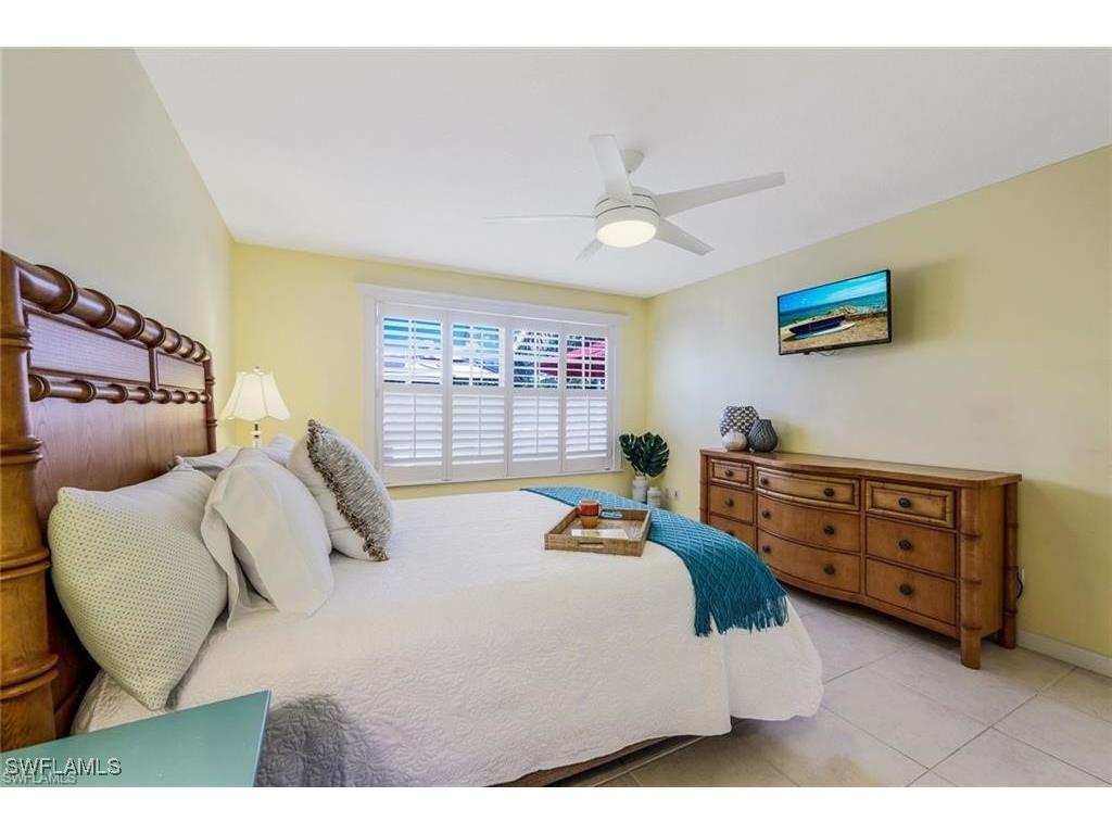 4823 Lasqueti Way Naples FL 34119 225079636 image10