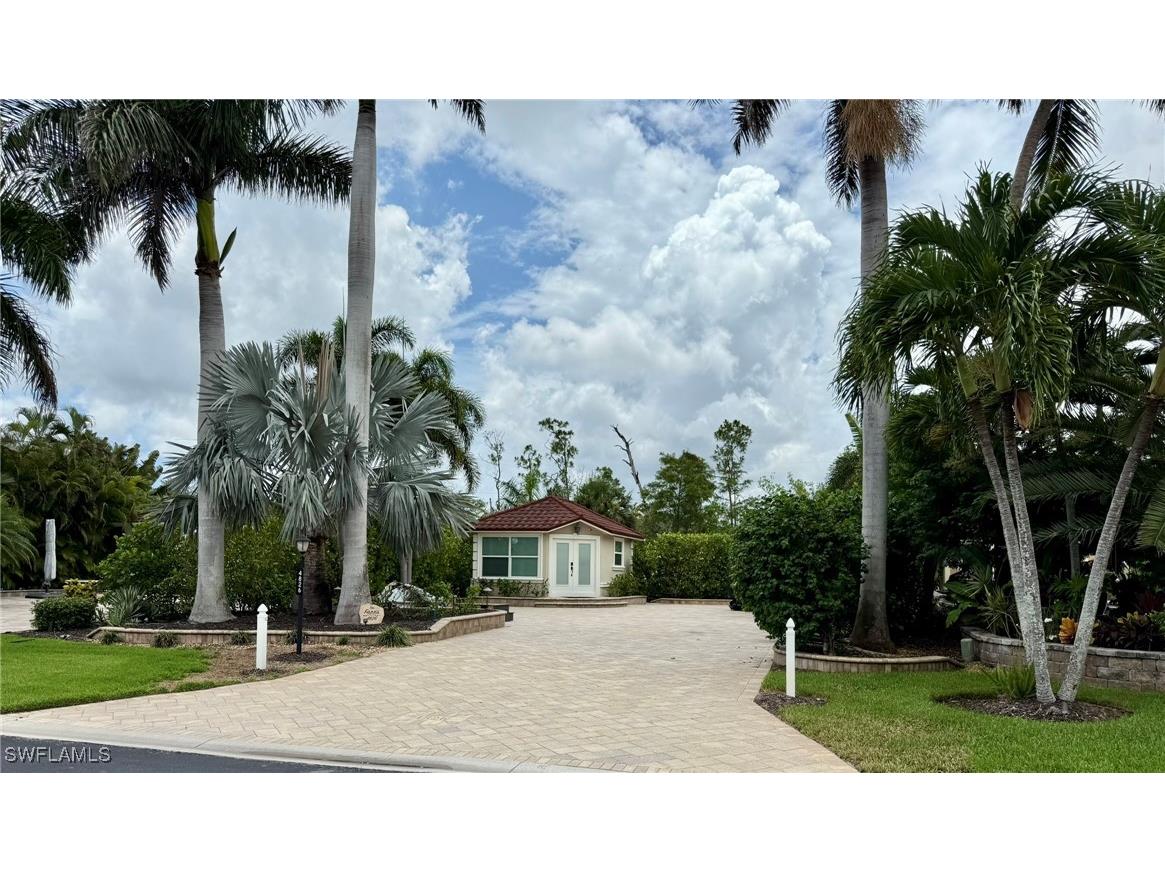 4826 Southern Breeze Drive Naples FL 34114 225075328 image1