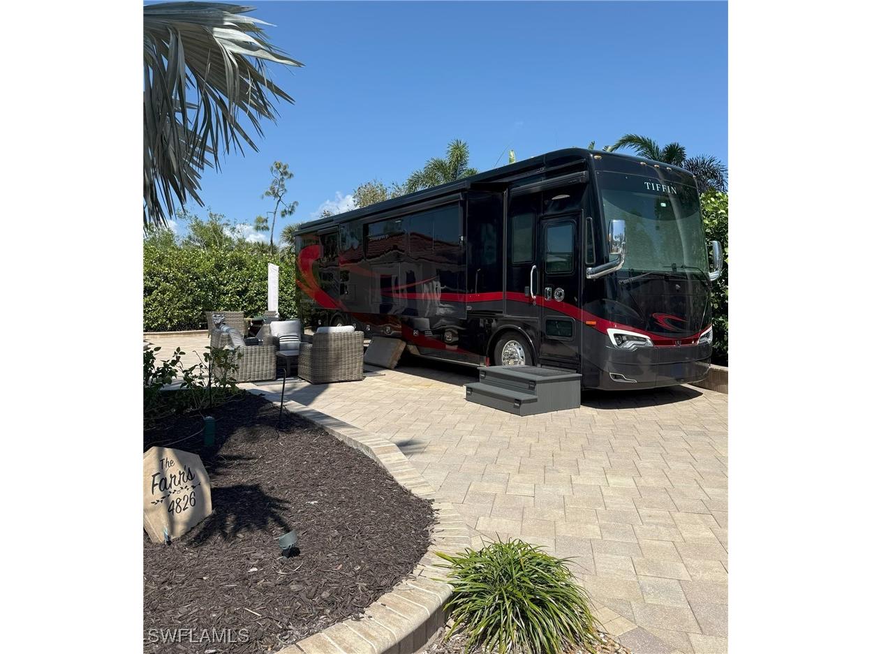 4826 Southern Breeze Drive Naples FL 34114 225075328 image8