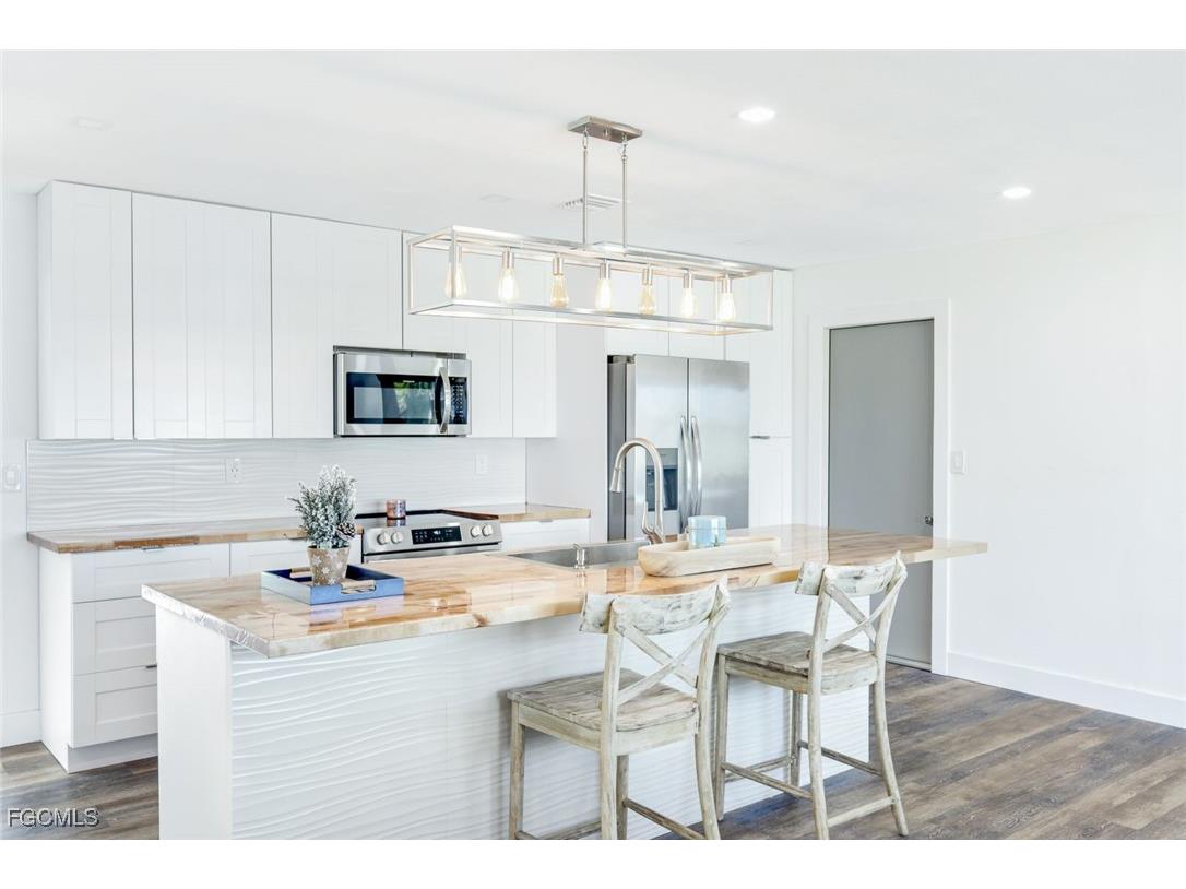 4827 SW 3rd Avenue Cape Coral FL 33914 2025010589 image11