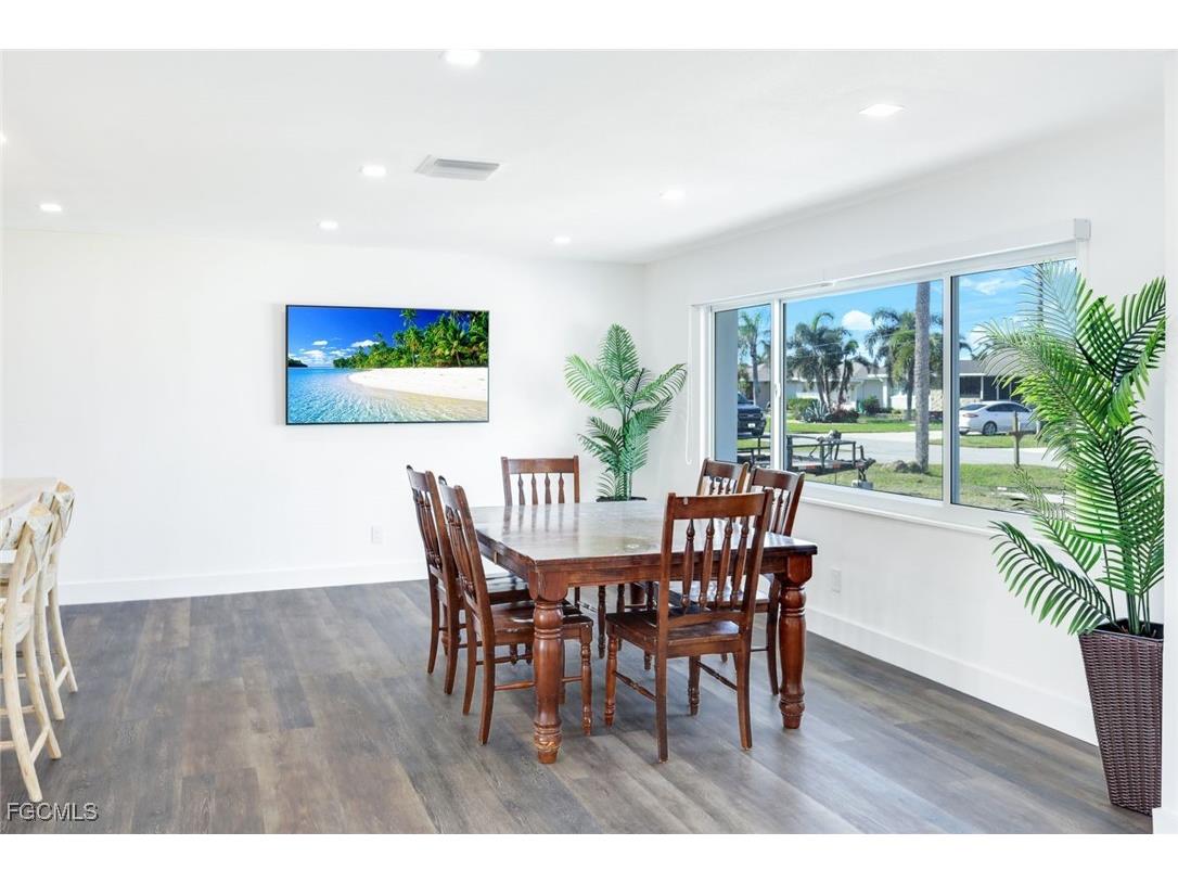 4827 SW 3rd Avenue Cape Coral FL 33914 2025010589 image12