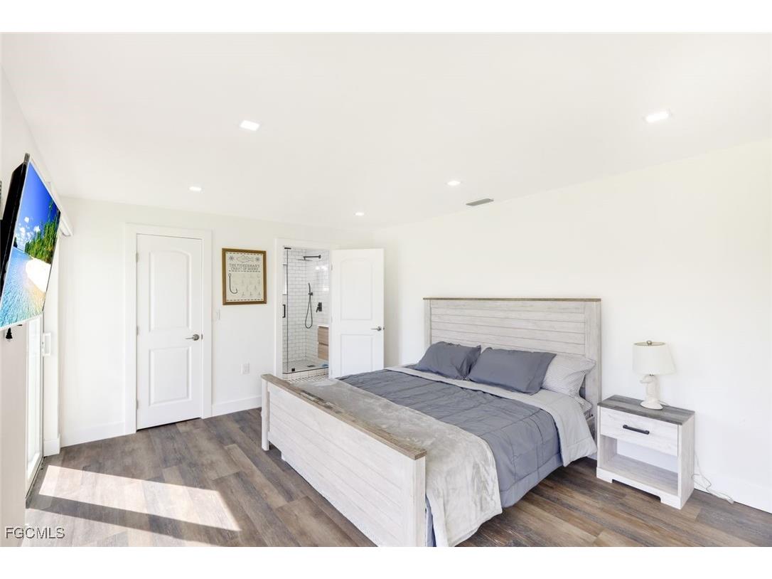 4827 SW 3rd Avenue Cape Coral FL 33914 2025010589 image16