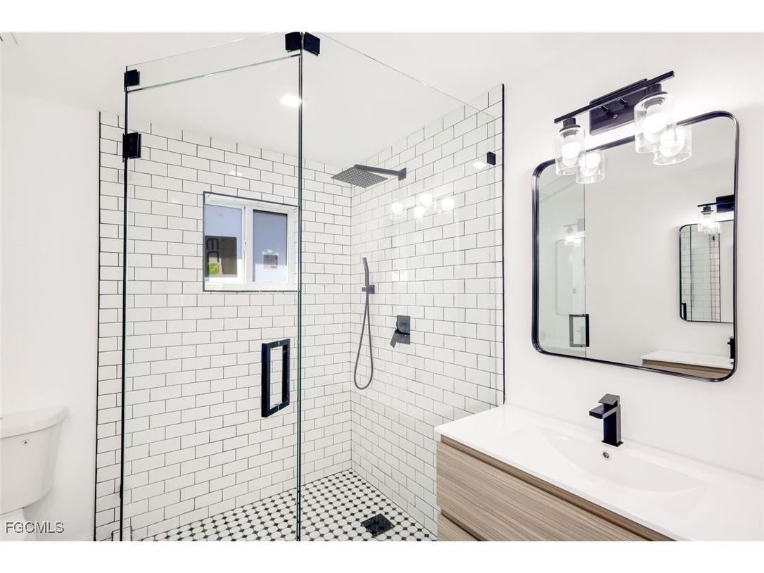 4827 SW 3rd Avenue Cape Coral FL 33914 2025010589 image17