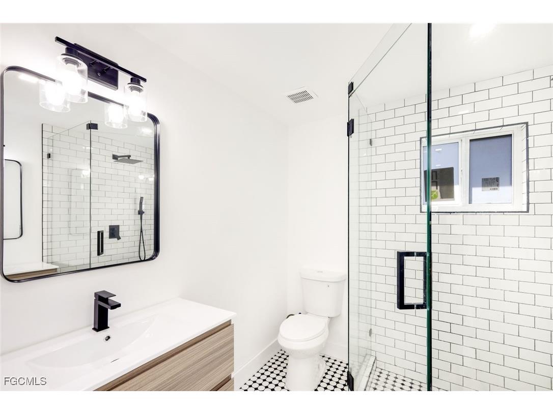 4827 SW 3rd Avenue Cape Coral FL 33914 2025010589 image18