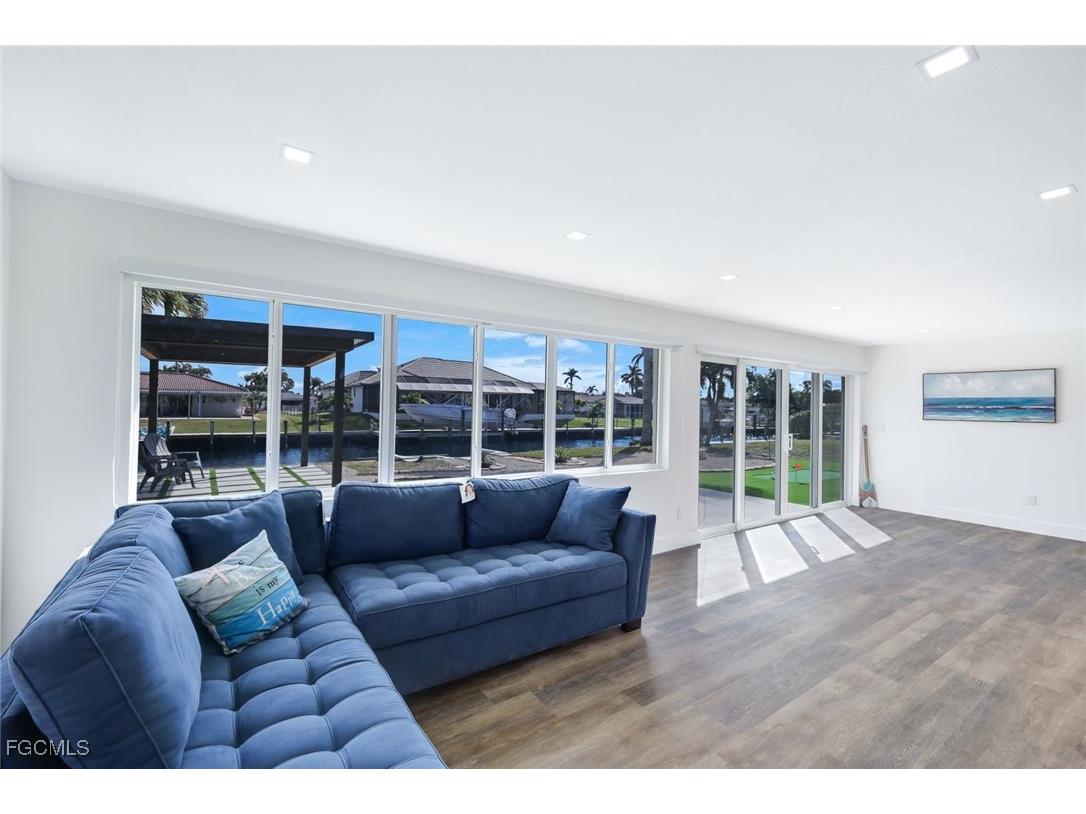 4827 SW 3rd Avenue Cape Coral FL 33914 2025010589 image6