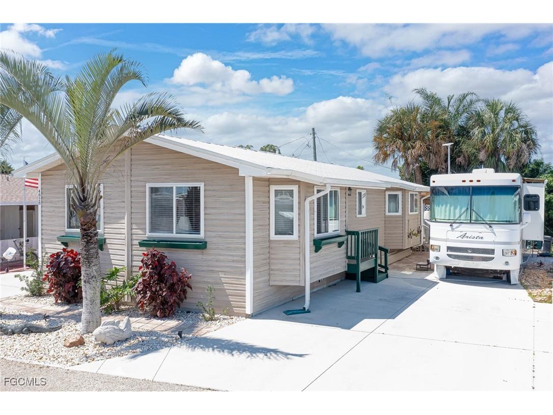 4828 Flamingo Drive Saint James City FL 33956 2025015896 image2