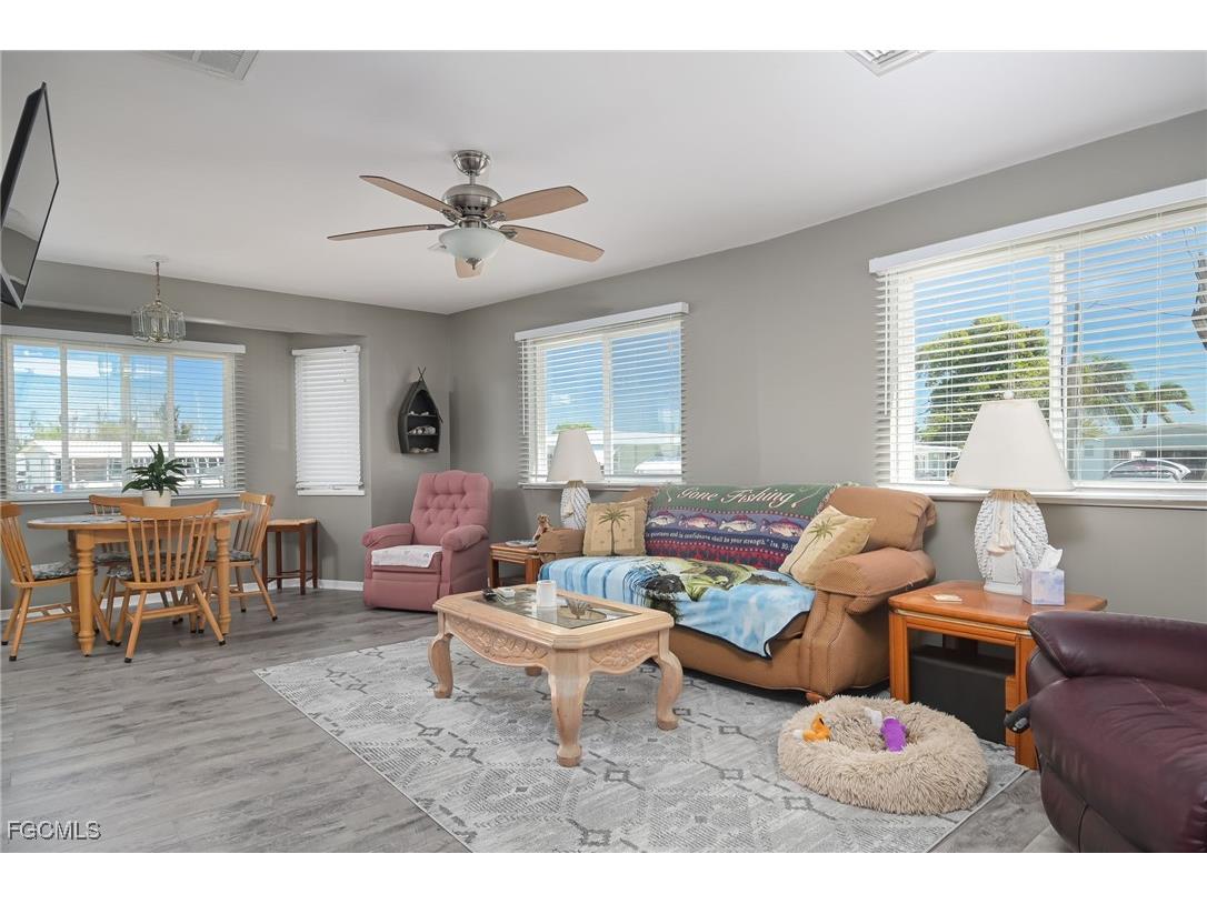 4828 Flamingo Drive Saint James City FL 33956 2025015896 image4