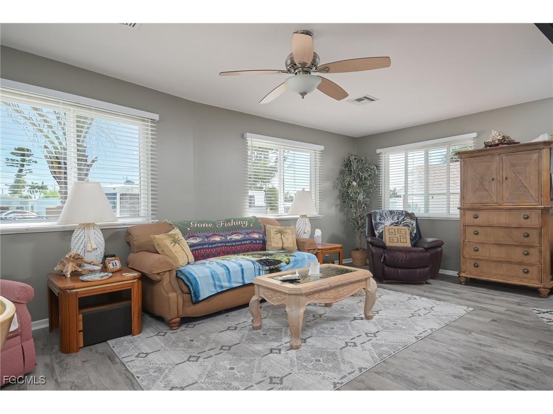 4828 Flamingo Drive Saint James City FL 33956 2025015896 image5