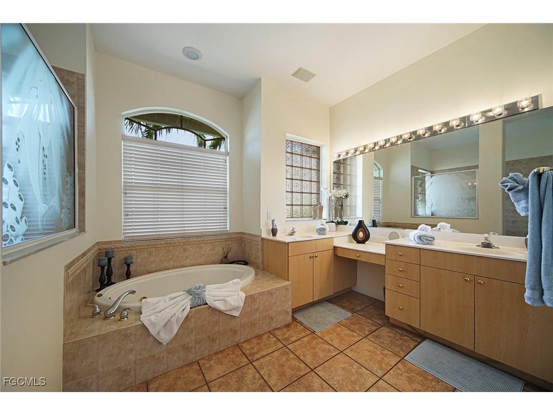 4829 SW 23rd Avenue Cape Coral FL 33914 2025026117 image26