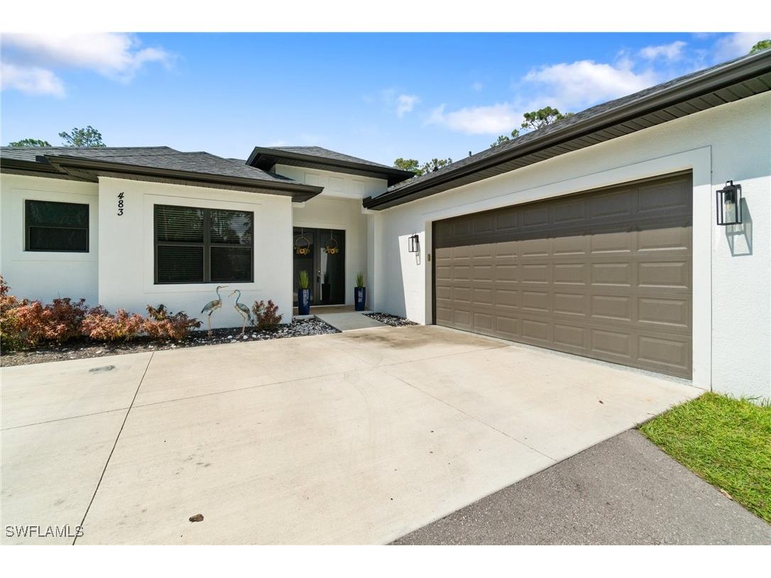483 1st Street NW Naples FL 34120 225025410 image1