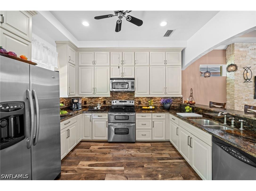 4830 Europa Drive Naples FL 34105 226019097 image10