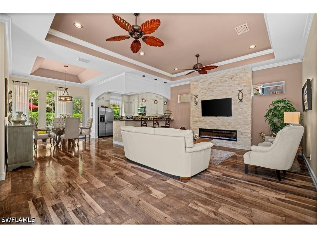 4830 Europa Drive Naples FL 34105 226019097 image4