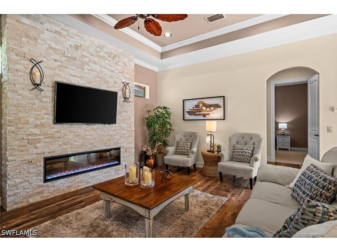 4830 Europa Drive Naples FL 34105 226019097 image8