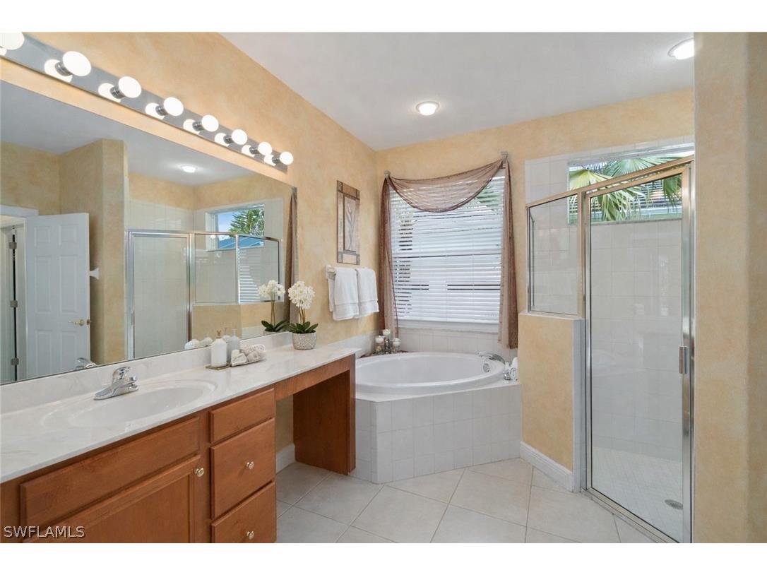 4832 Cerromar Drive Naples FL 34112 226010981 image17