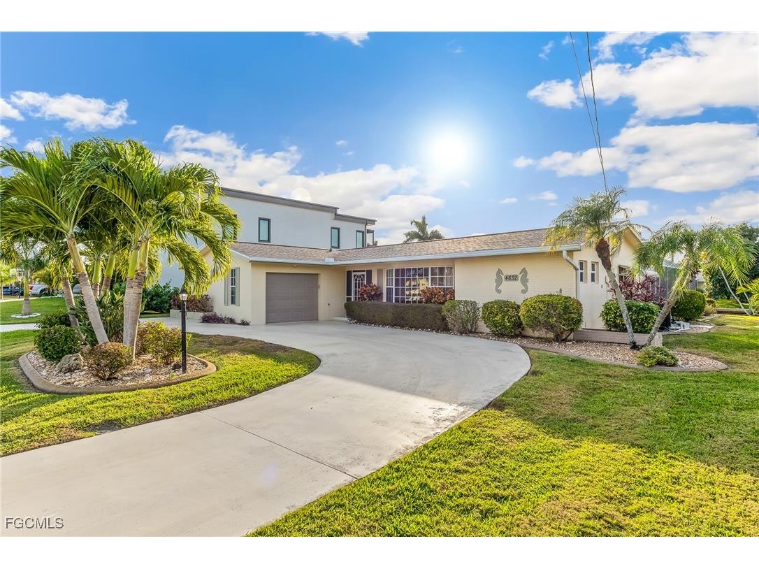 4832 Triton Court W Cape Coral FL 33904 2026006261 image1