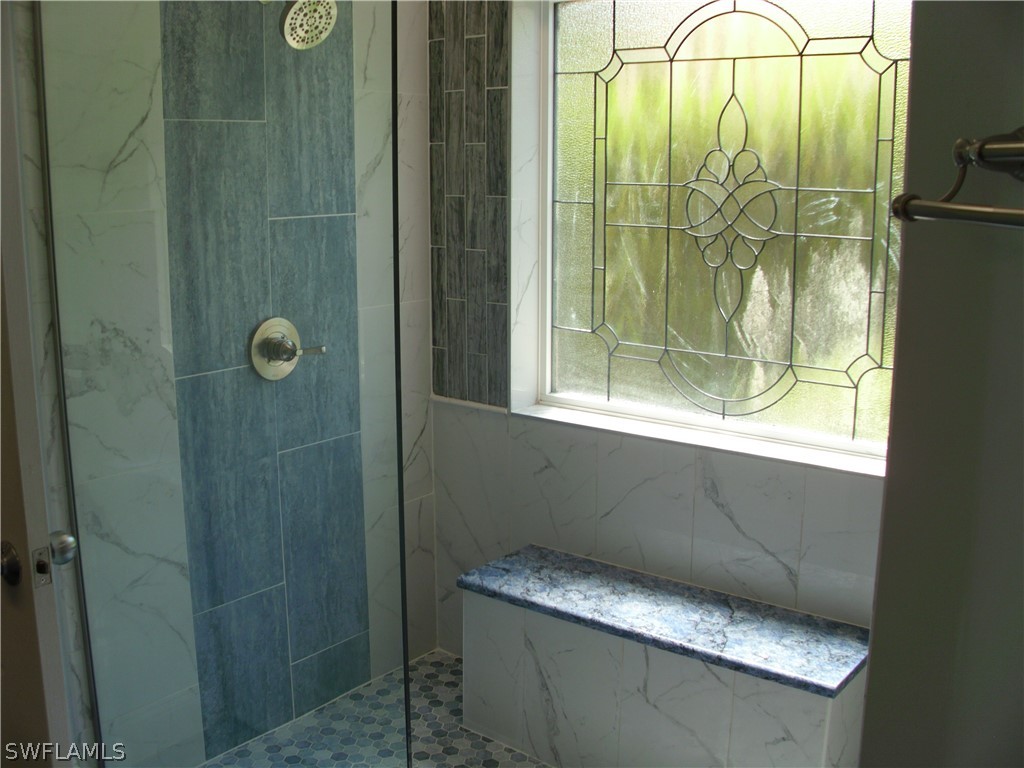 4833 Europa Drive Naples FL 34105 226012414 image10