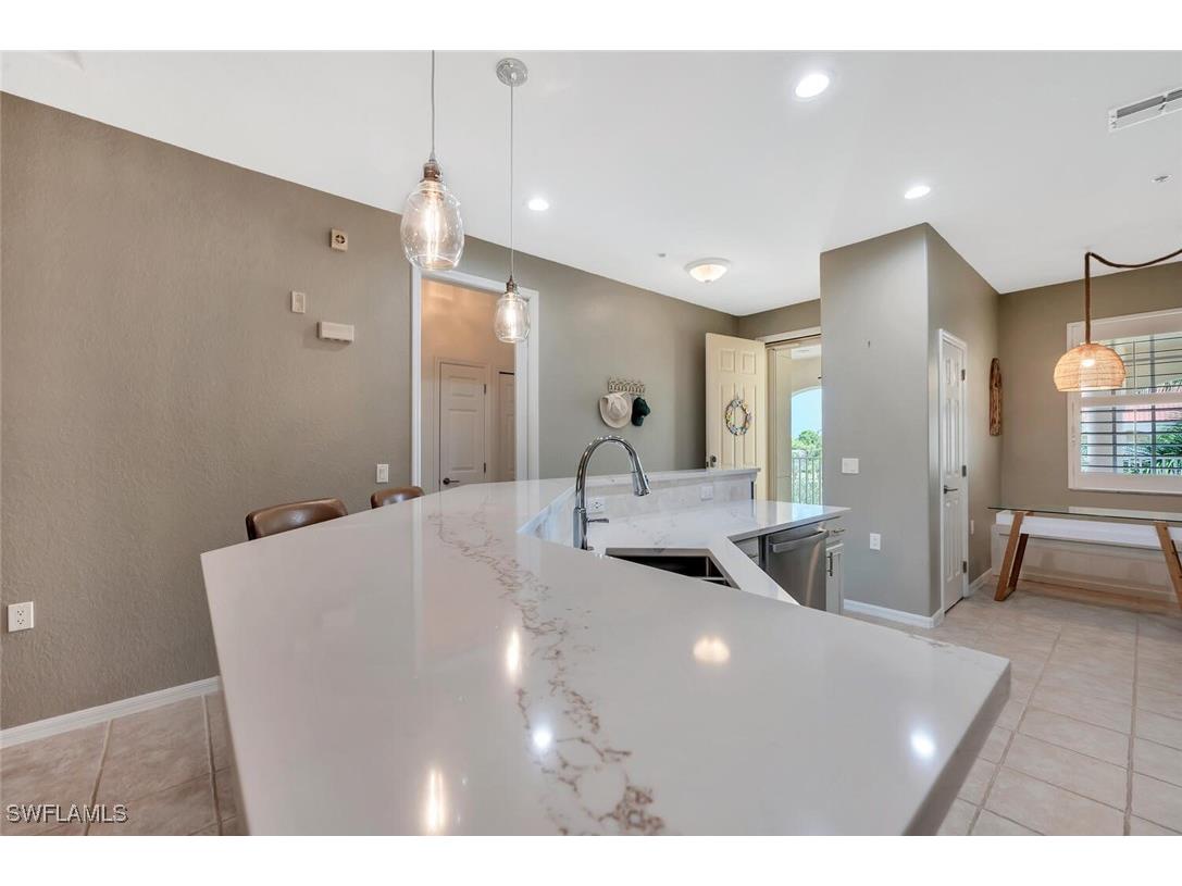 4833 Hampshire Court #302 Naples FL 34112 225065628 image11