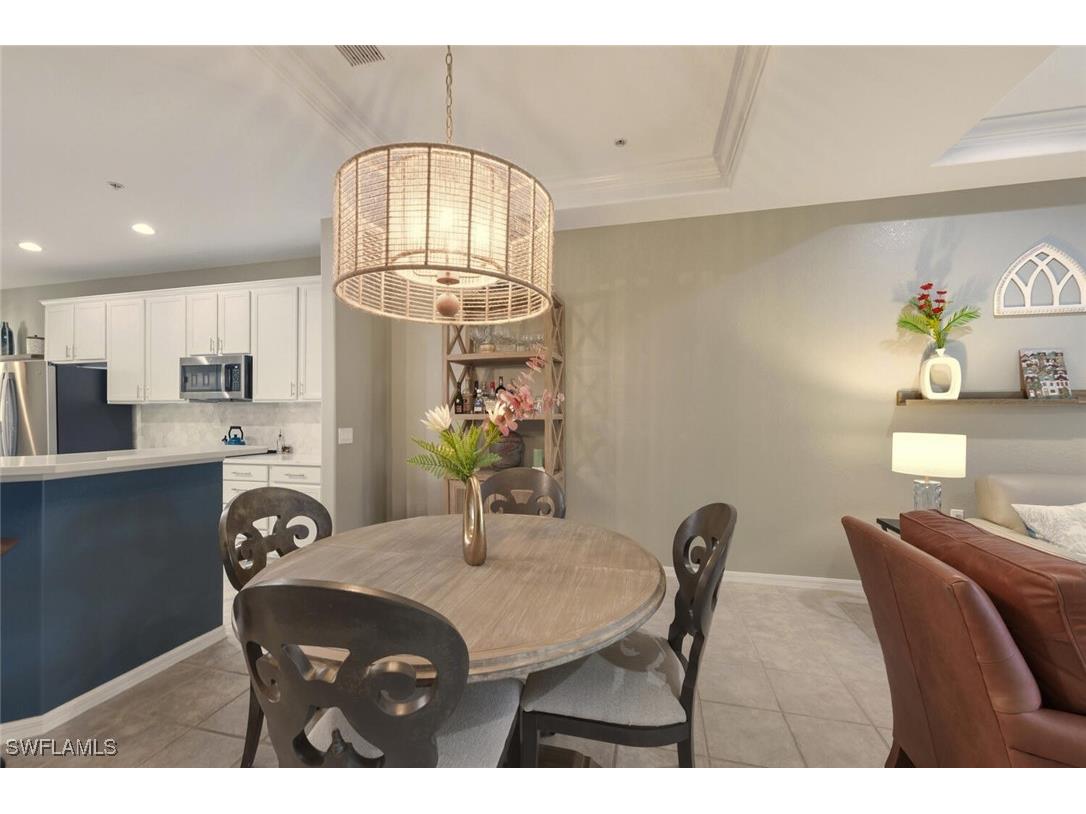 4833 Hampshire Court #302 Naples FL 34112 225065628 image18