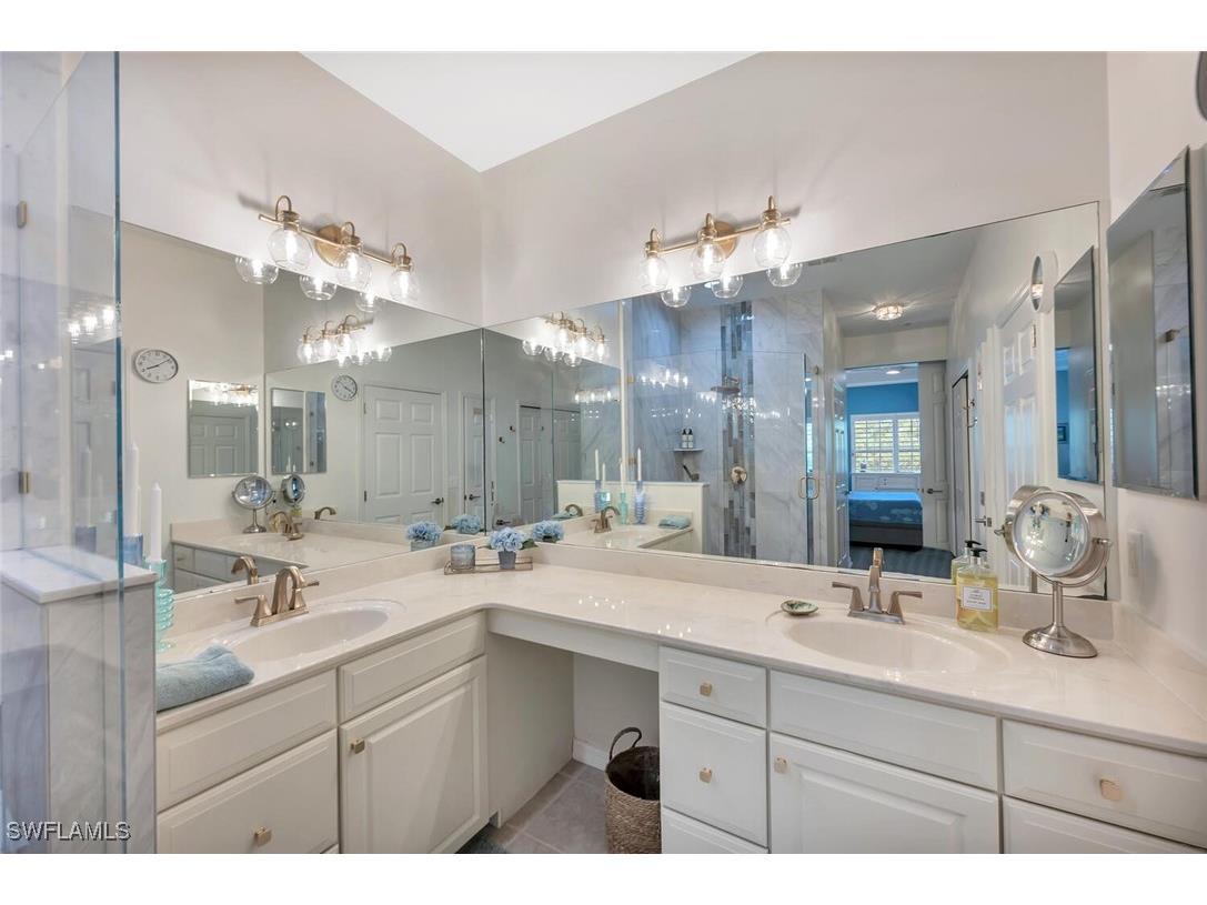 4833 Hampshire Court #302 Naples FL 34112 225065628 image21