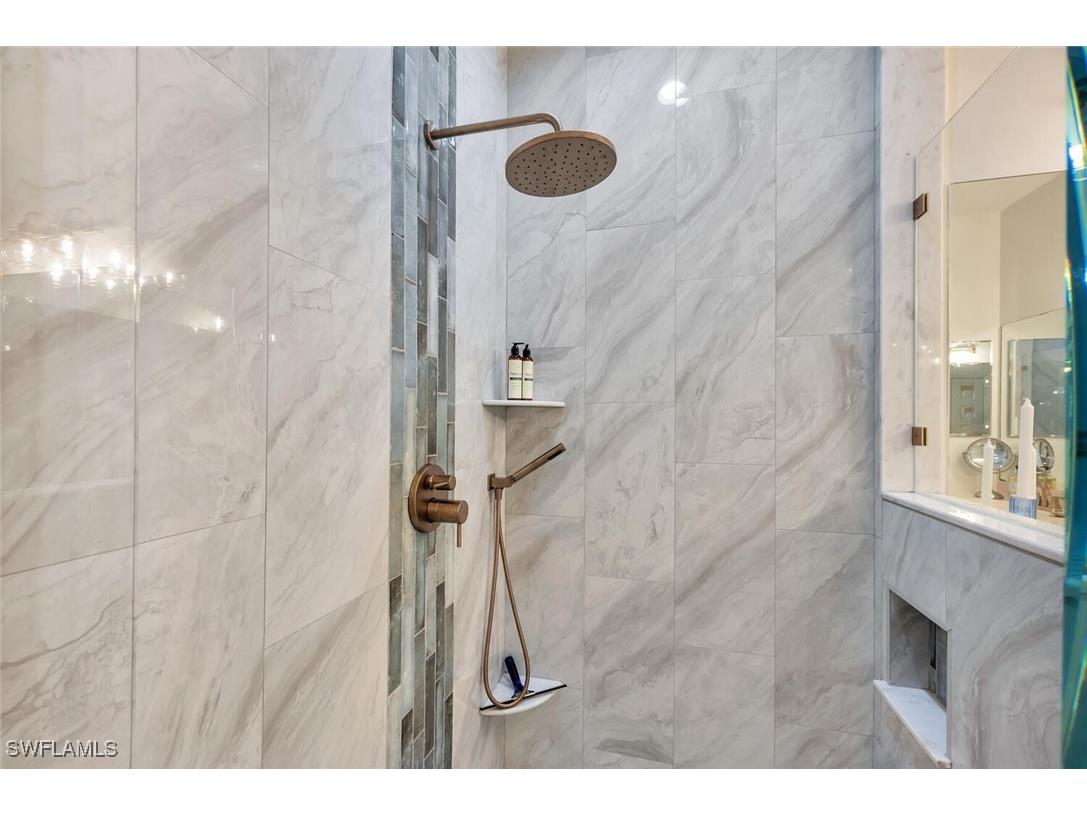 4833 Hampshire Court #302 Naples FL 34112 225065628 image24