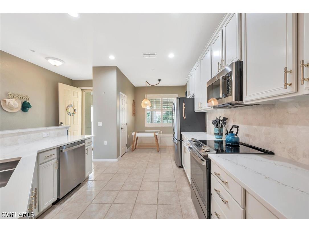 4833 Hampshire Court #302 Naples FL 34112 226024851 image6