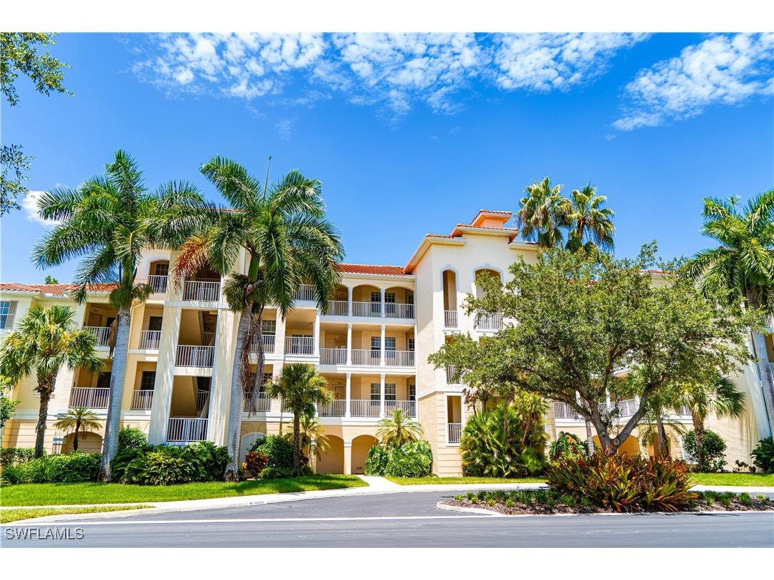 4833 Hampshire Court #304 Naples FL 34112 224059951 image1
