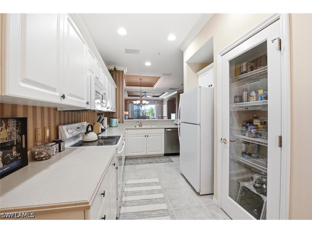 4834 Hampshire Court #303 Naples FL 34112 226023501 image16