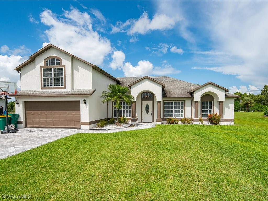 4835 10th Street NE Naples FL 34120 223061940 image1
