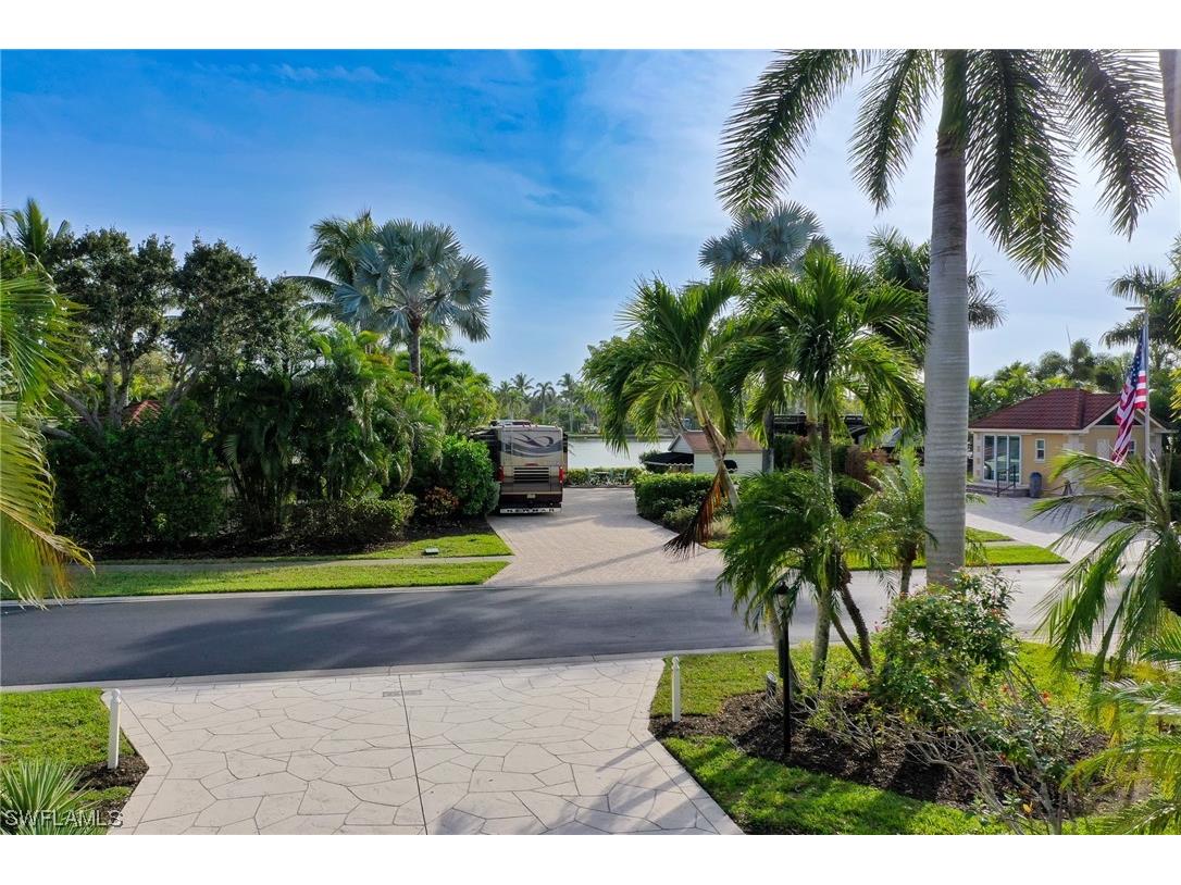 4838 Southern Breeze Drive Naples FL 34114 224004072 image1