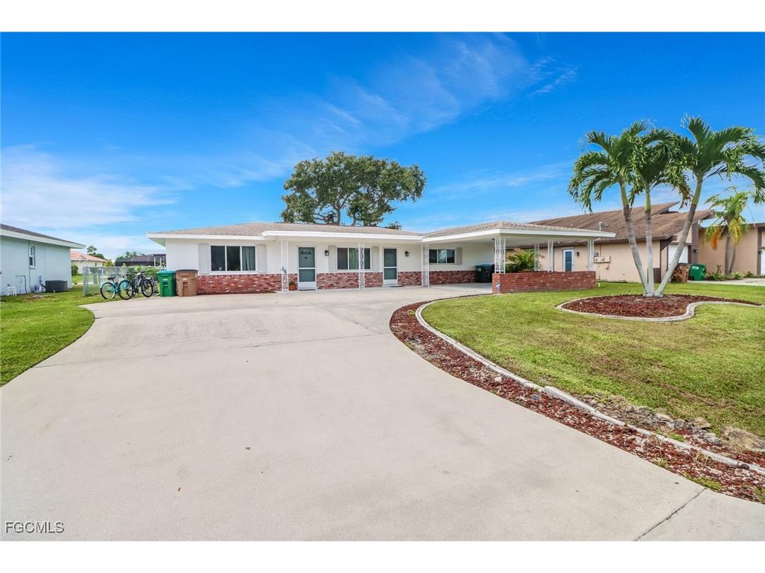 4838 Tudor Drive Cape Coral FL 33904 2025009840 image1