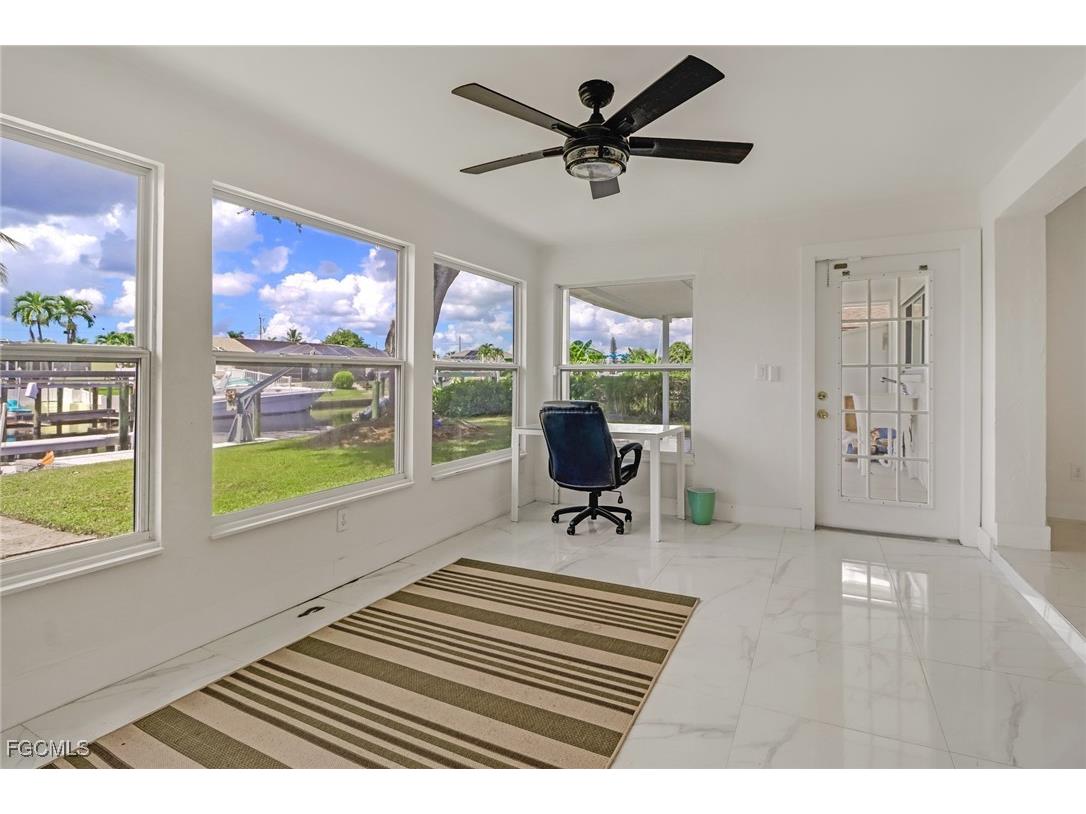 4838 Tudor Drive Cape Coral FL 33904 2025009840 image11
