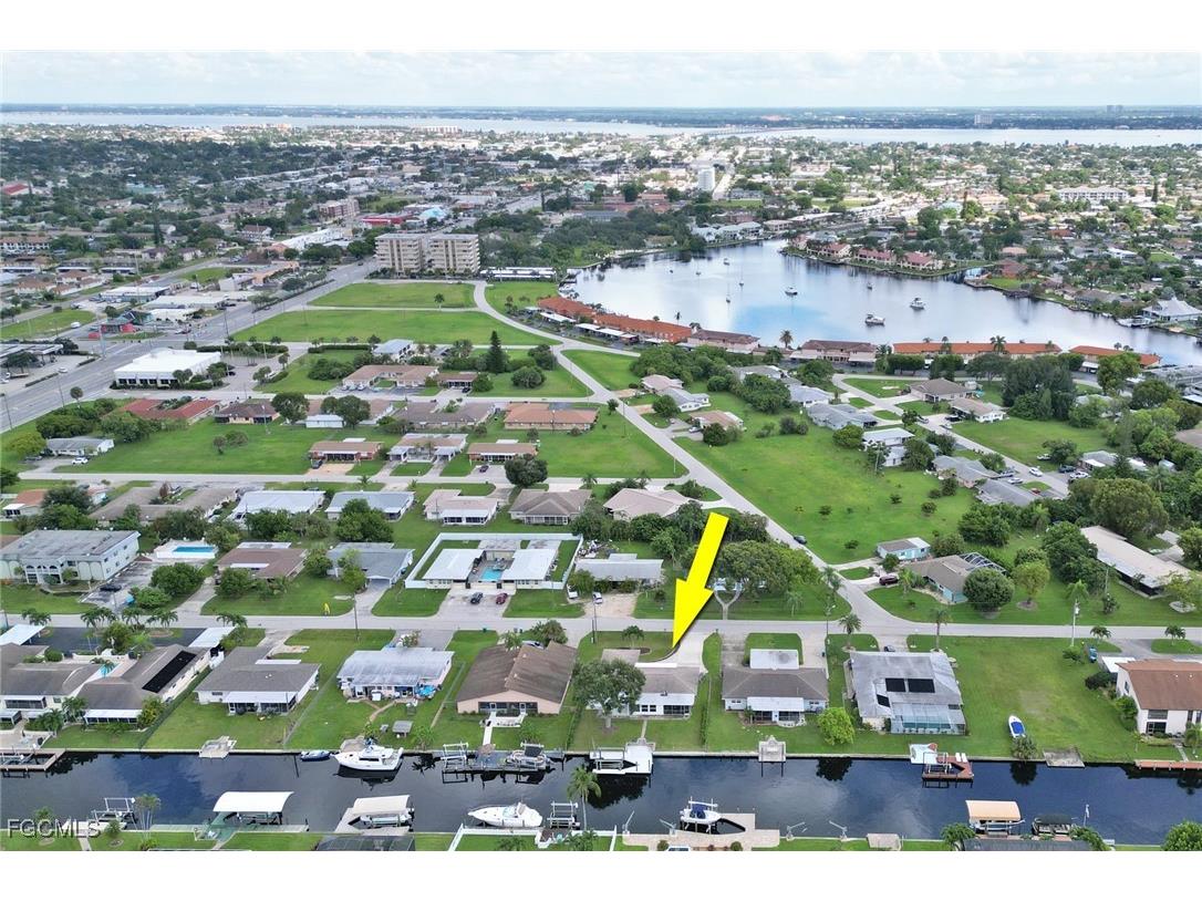 4838 Tudor Drive Cape Coral FL 33904 2025009840 image19