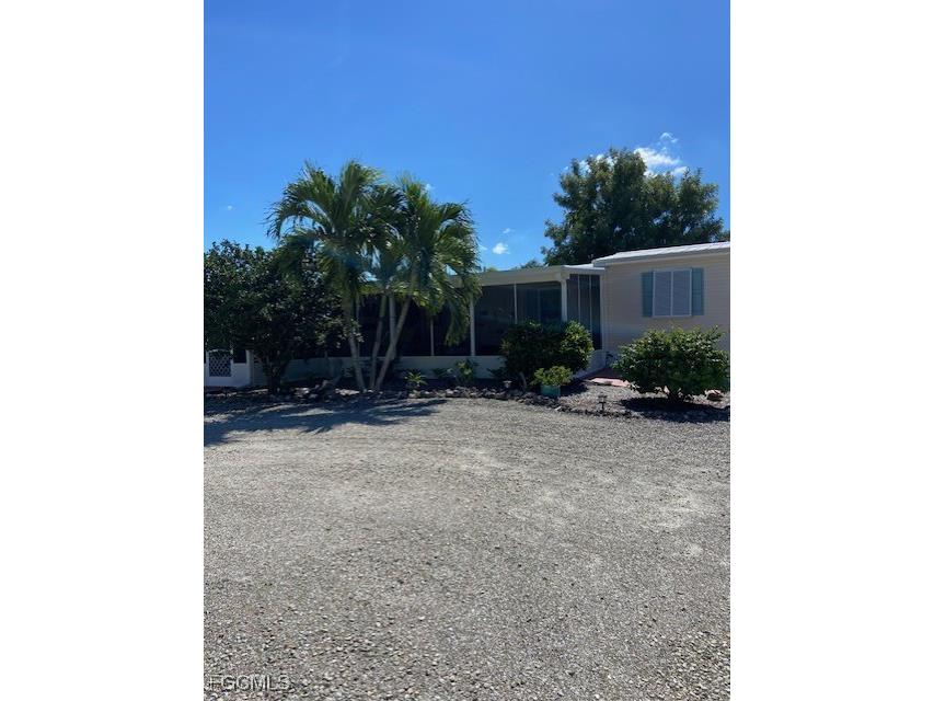 4839 Flamingo Drive Saint James City FL 33956 2025013092 image1