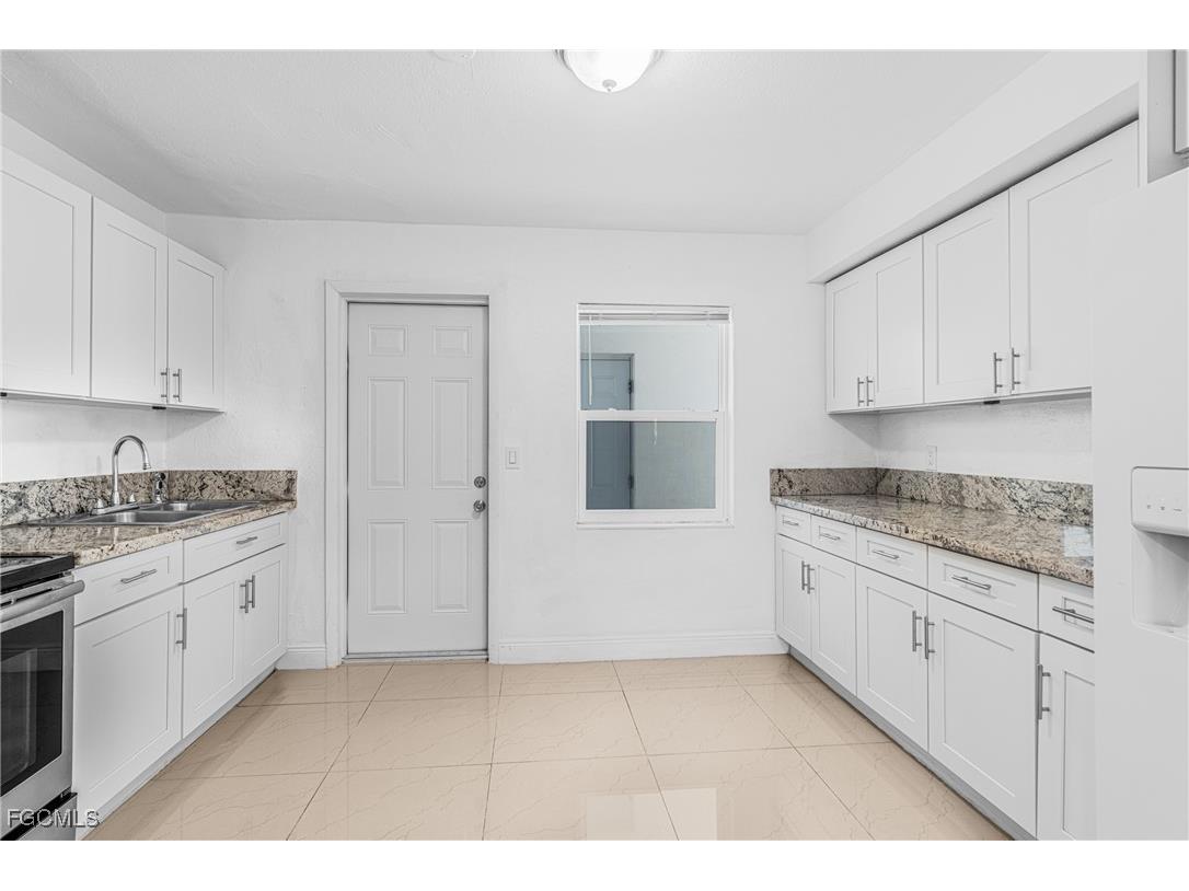 4839 Tudor Drive #1 Cape Coral FL 33904 2025001775 image10