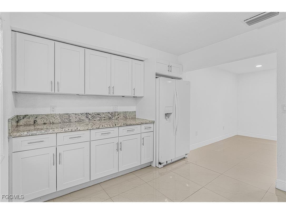 4839 Tudor Drive #1 Cape Coral FL 33904 2025001775 image12