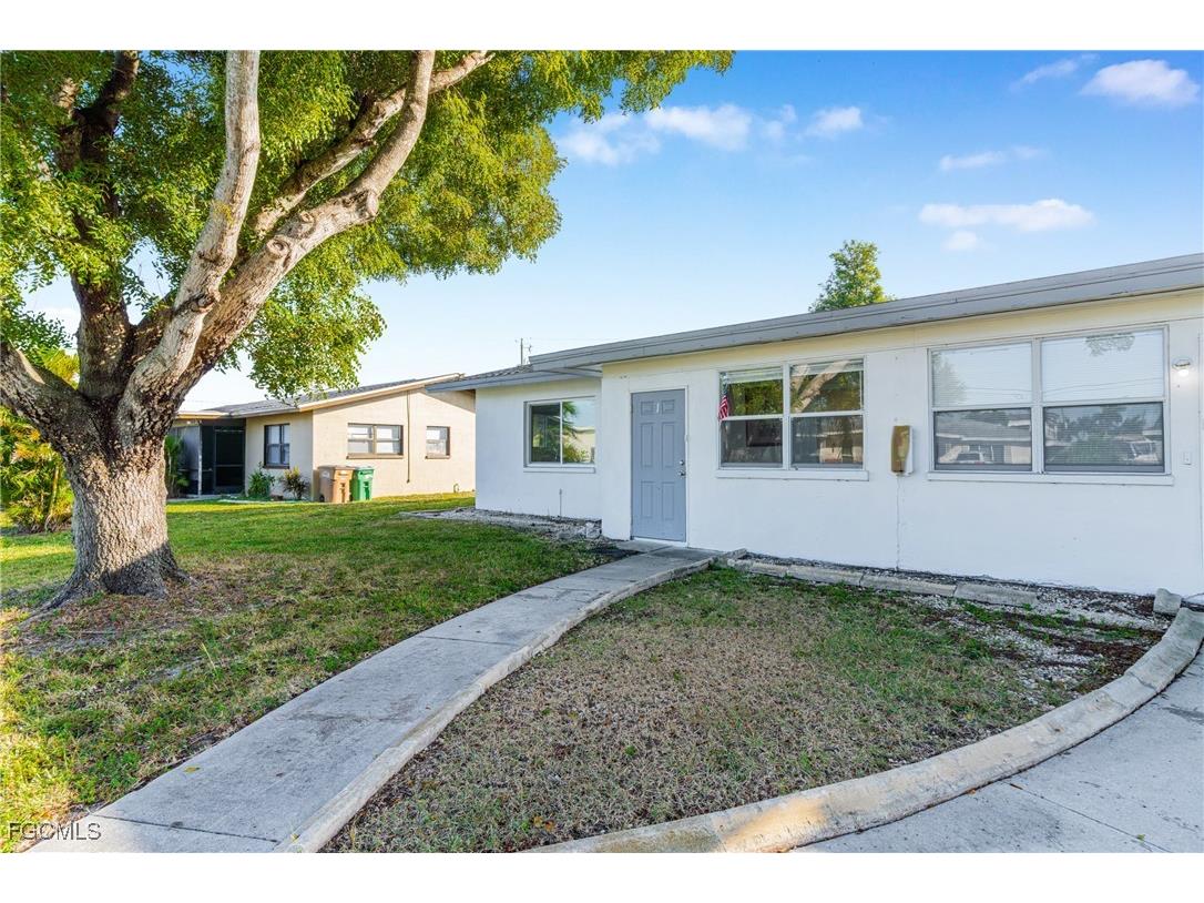 4839 Tudor Drive #1 Cape Coral FL 33904 2025001775 image2