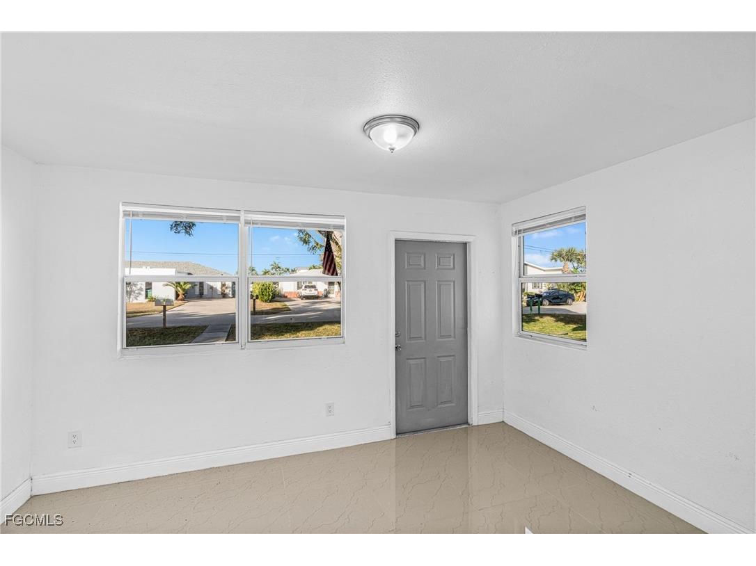 4839 Tudor Drive #1 Cape Coral FL 33904 2025001775 image3