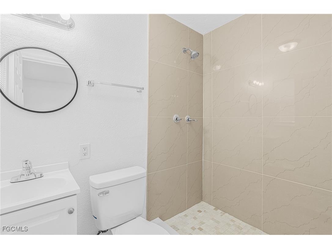 4839 Tudor Drive #1 Cape Coral FL 33904 2025001775 image7