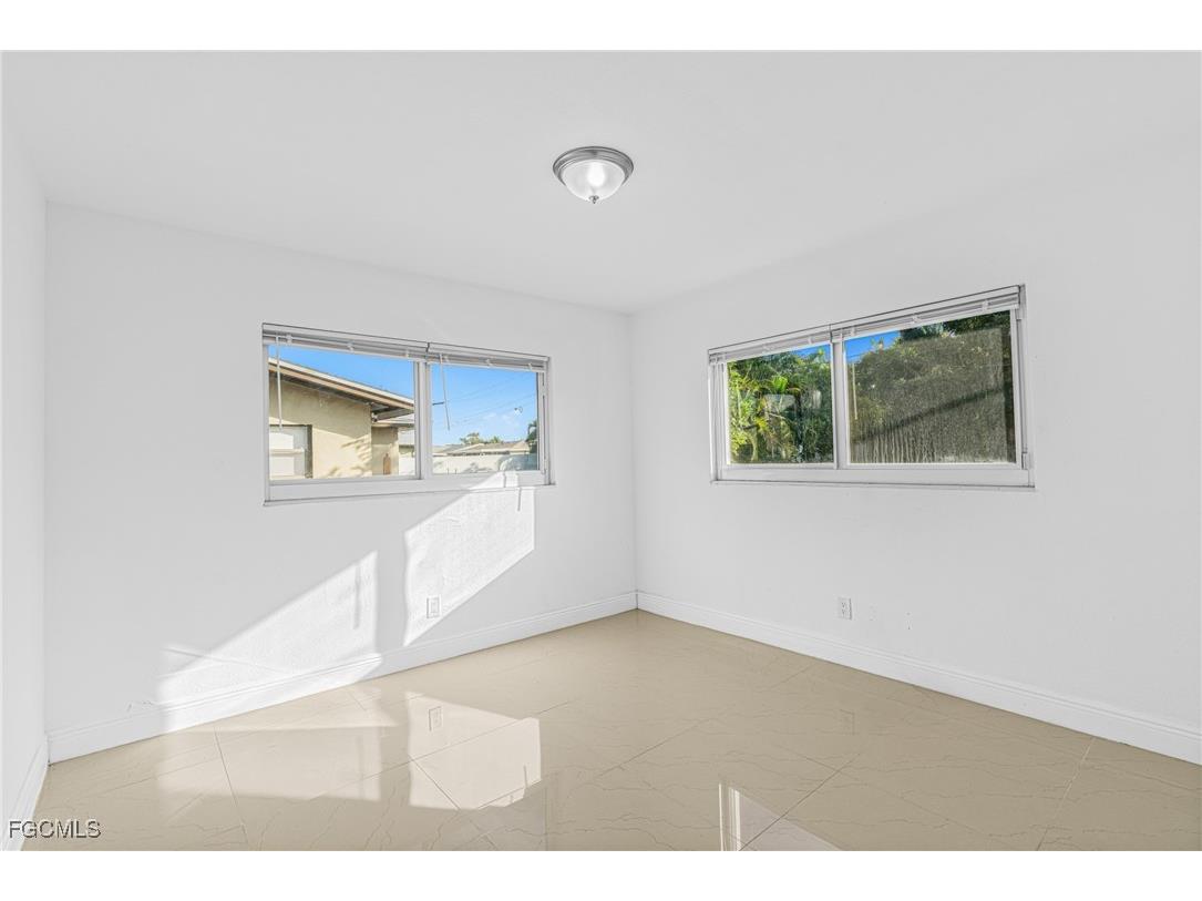 4839 Tudor Drive #1 Cape Coral FL 33904 2025001775 image8