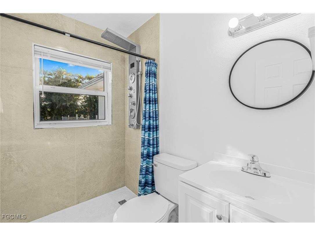 4839 Tudor Drive #1 Cape Coral FL 33904 2025001775 image9