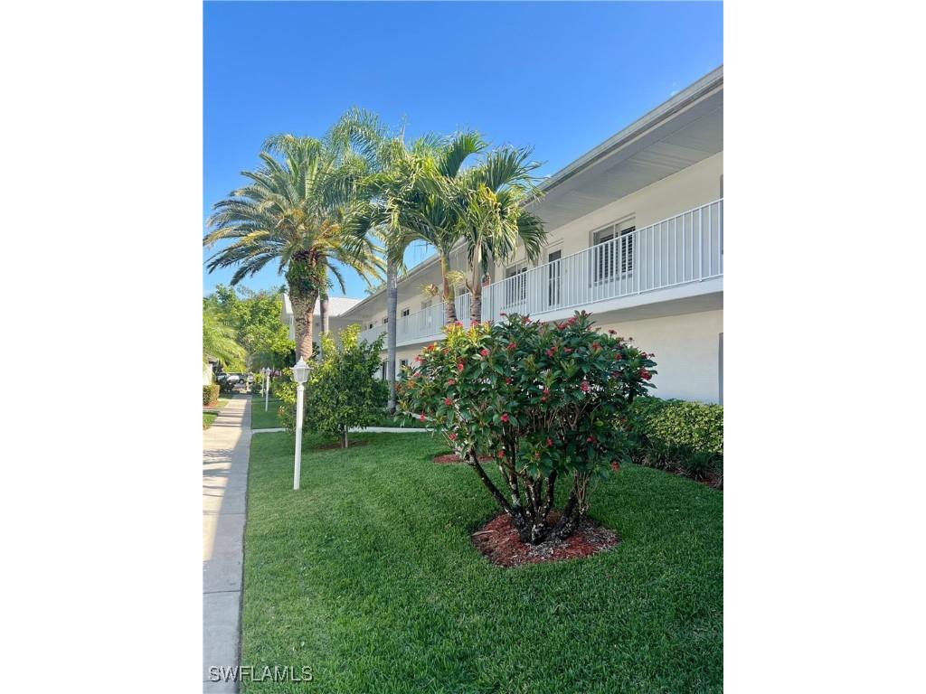 484 Belina Drive #6 Naples FL 34104 225077591 image2