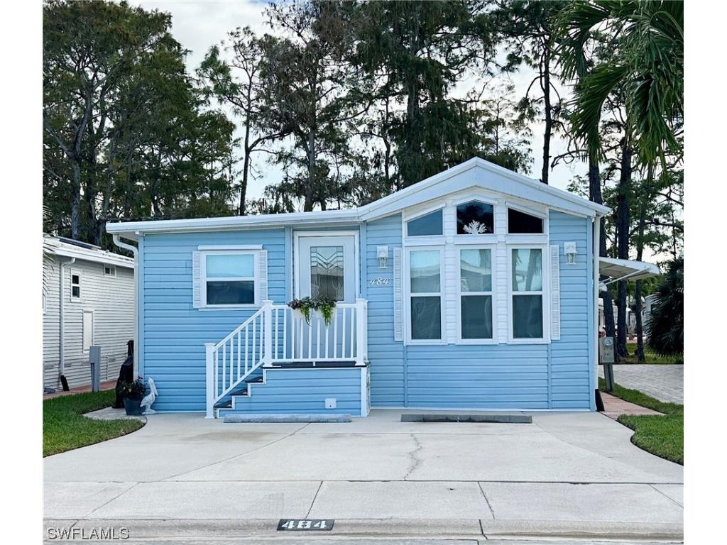 484 Cheetah Drive #484 Naples FL 34114 223087543 image1