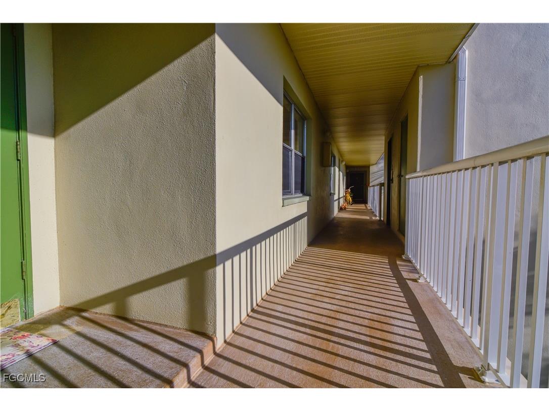 4840 Golf Club Court #10 North Fort Myers FL 33903 2025019327 image2