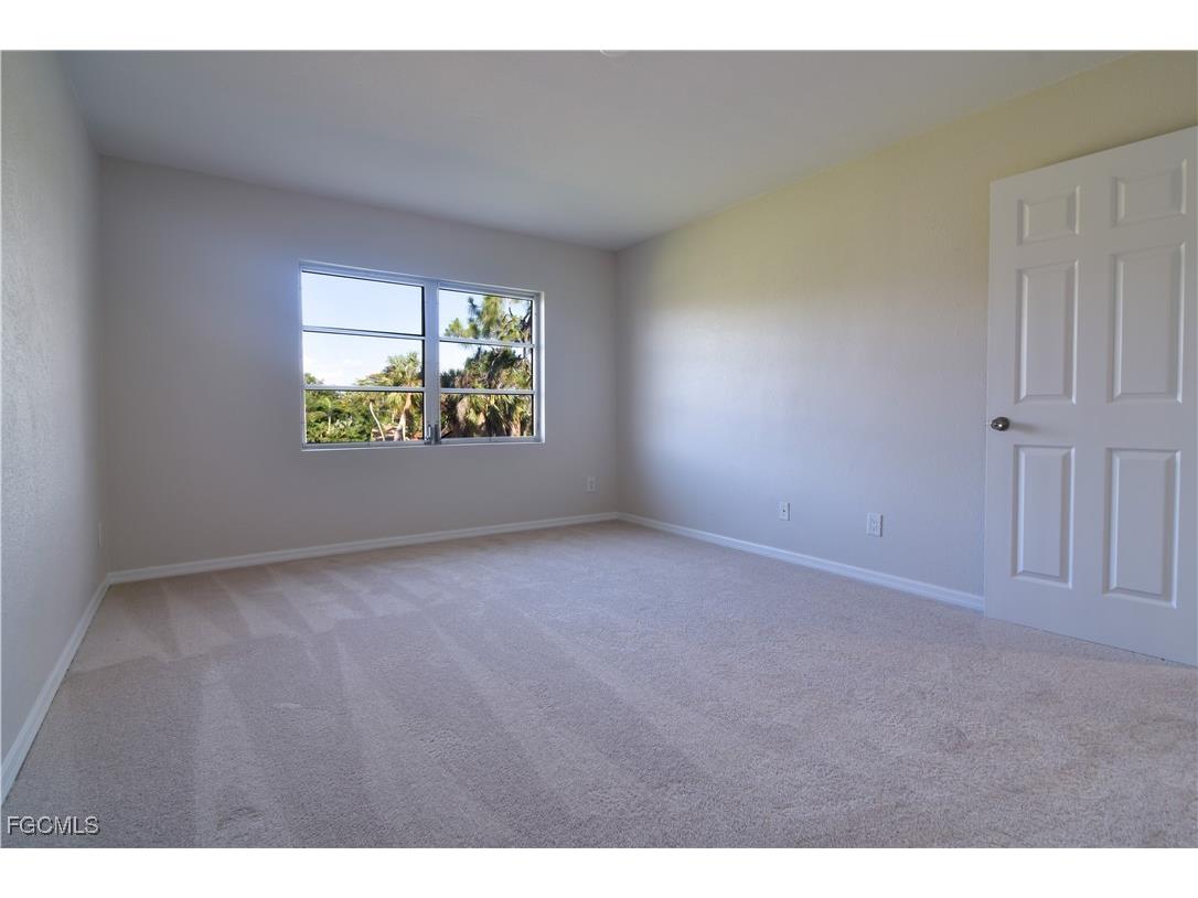 4840 Golf Club Court #10 North Fort Myers FL 33903 2025019327 image23