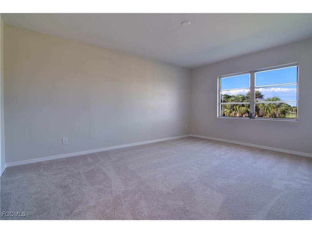 4840 Golf Club Court #10 North Fort Myers FL 33903 2025019327 image24