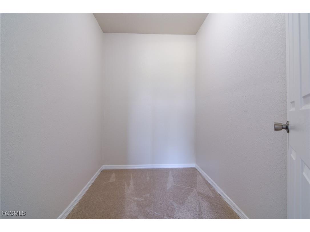 4840 Golf Club Court #10 North Fort Myers FL 33903 2025019327 image26